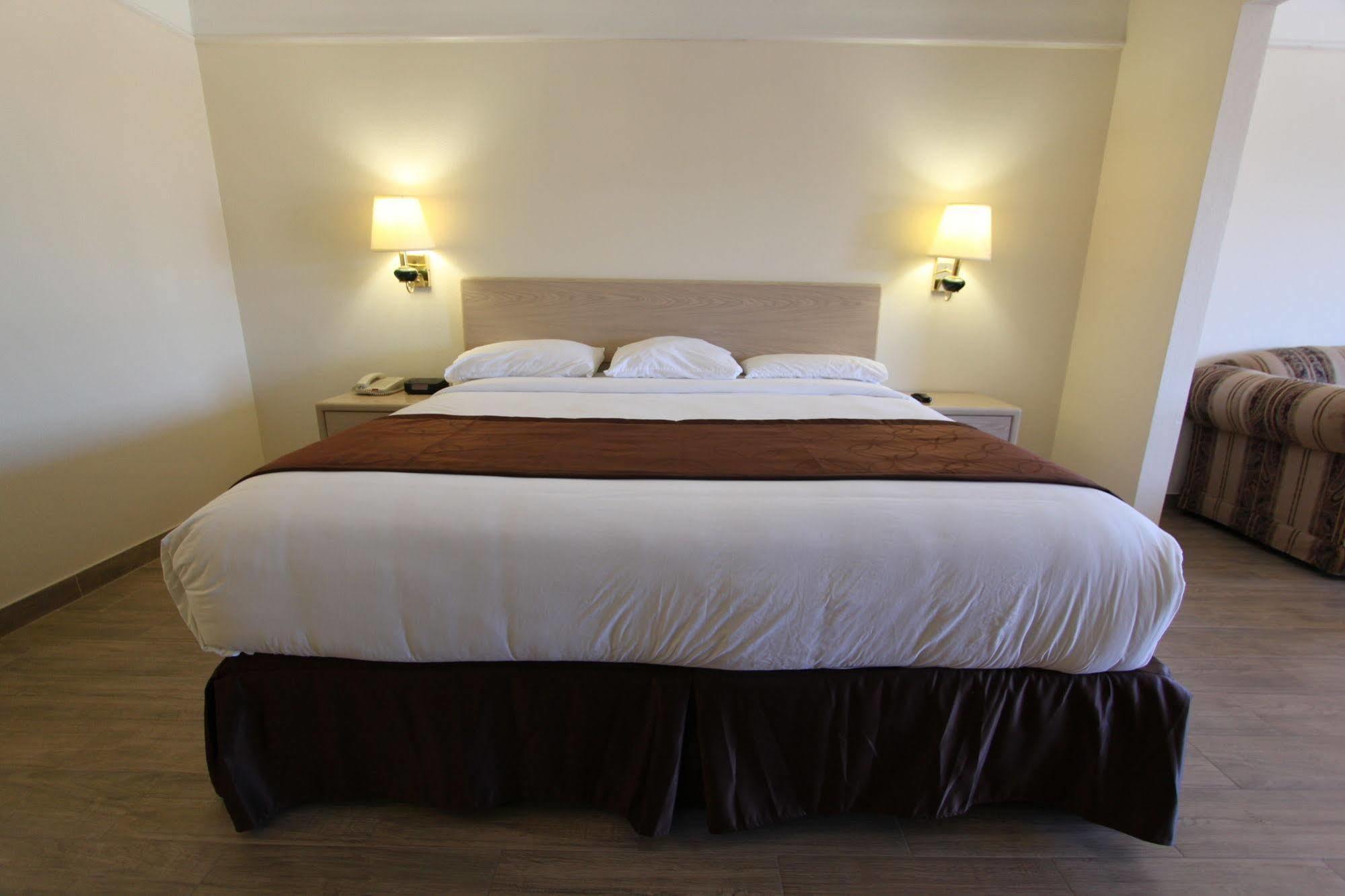 Texas Inn & Suites Pharr/San Juan Buitenkant foto