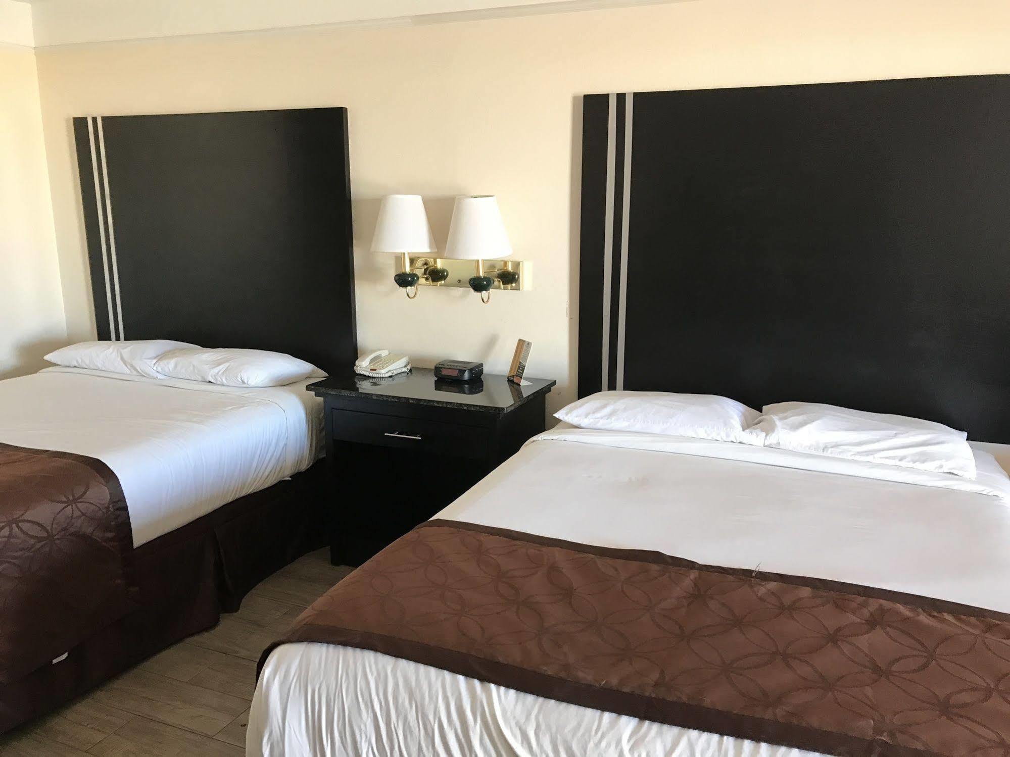 Texas Inn & Suites Pharr/San Juan Buitenkant foto