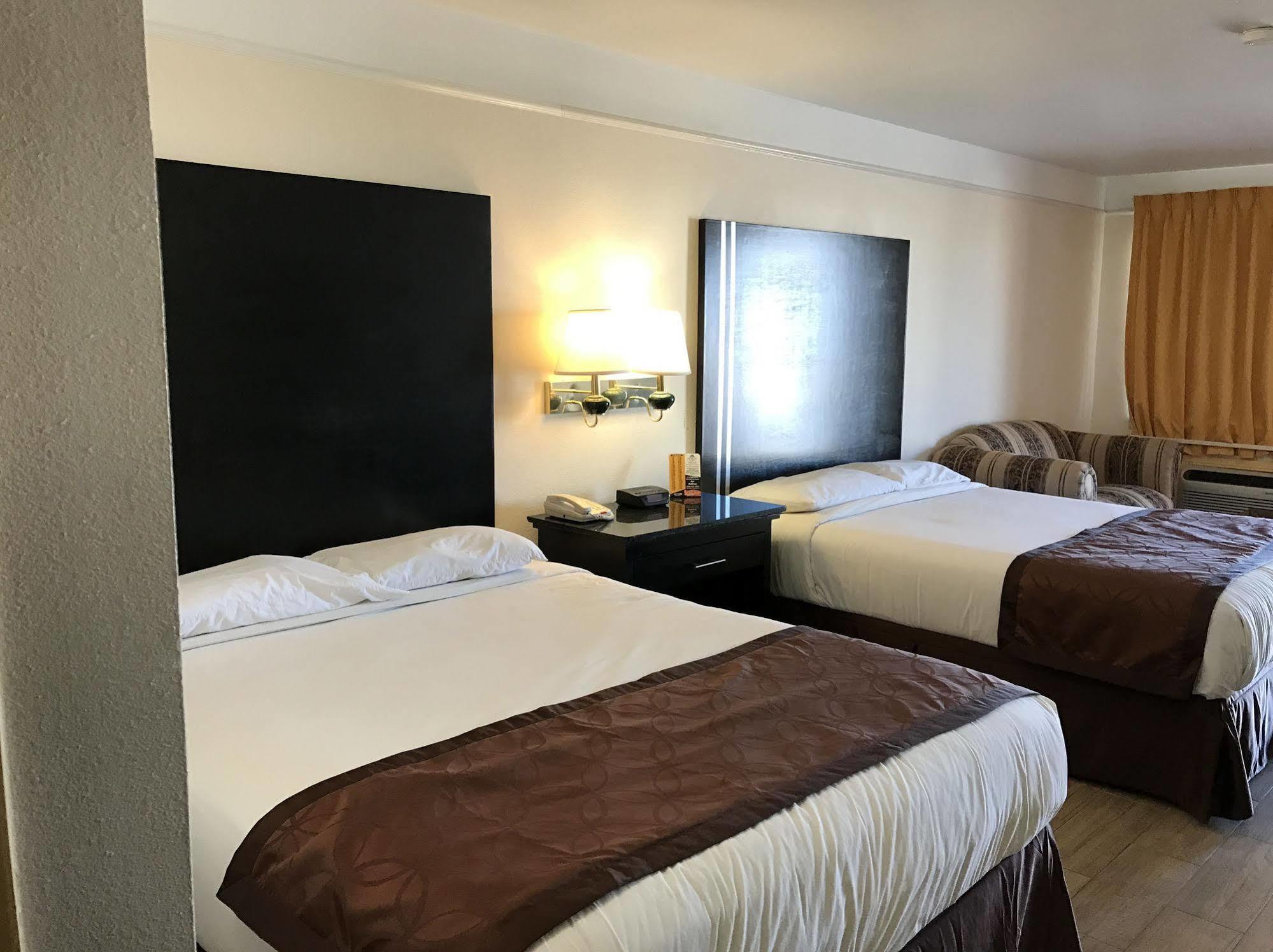Texas Inn & Suites Pharr/San Juan Buitenkant foto