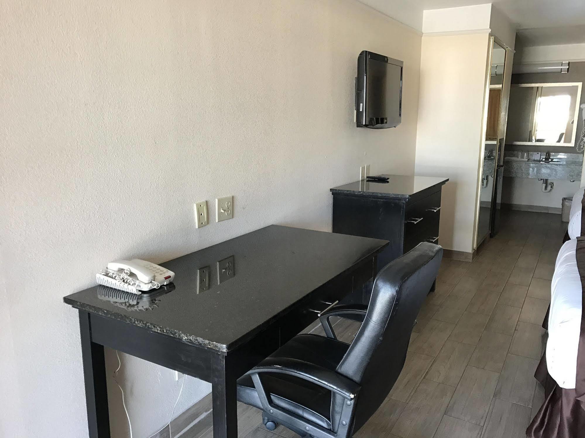 Texas Inn & Suites Pharr/San Juan Buitenkant foto