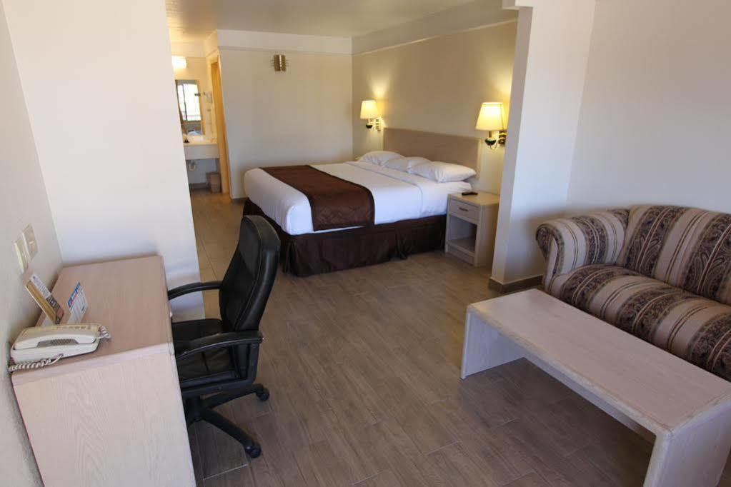 Texas Inn & Suites Pharr/San Juan Buitenkant foto